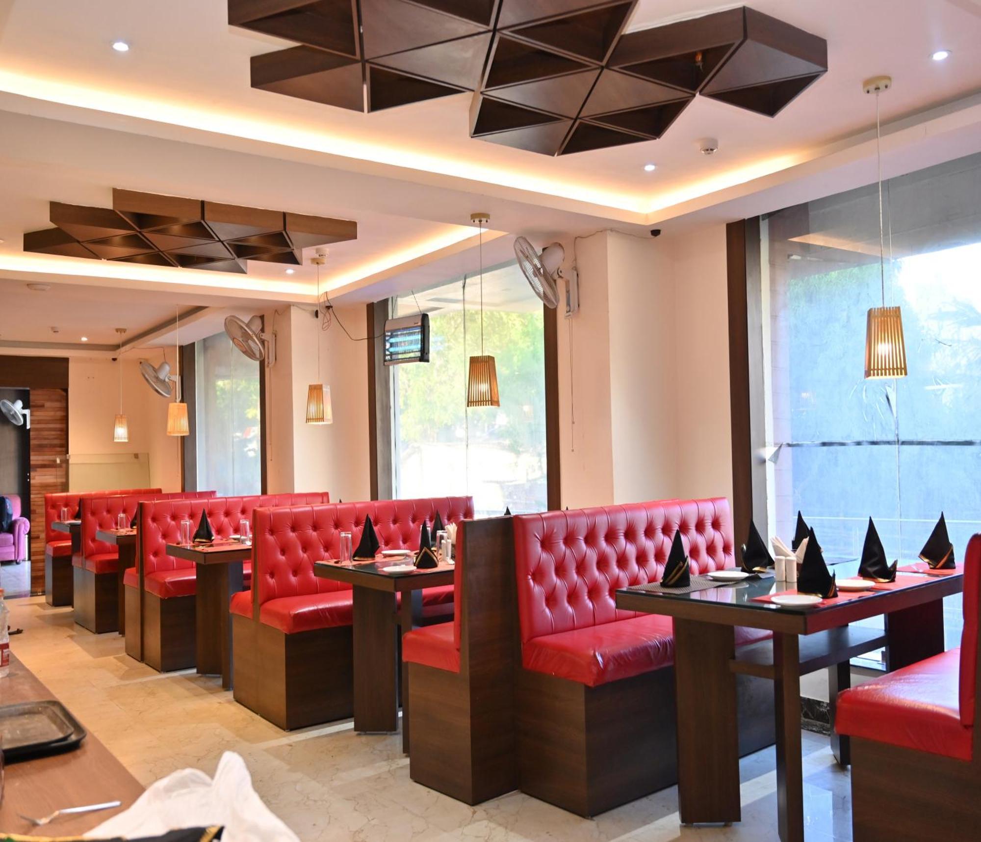 Hotel Silver Land New Digha With Rooftop Pool Exteriör bild