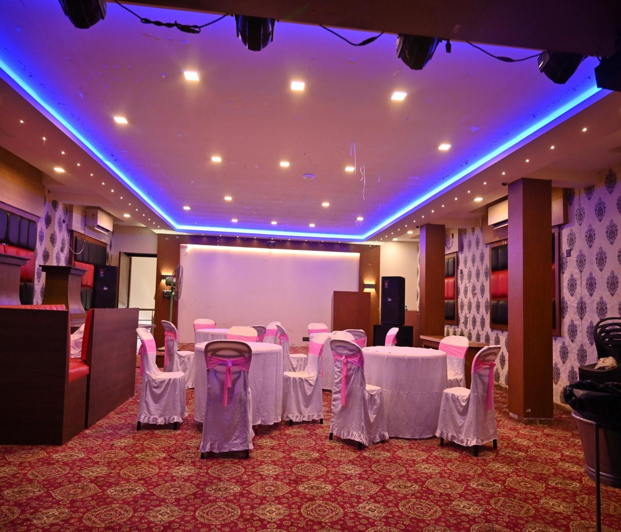 Hotel Silver Land New Digha With Rooftop Pool Exteriör bild
