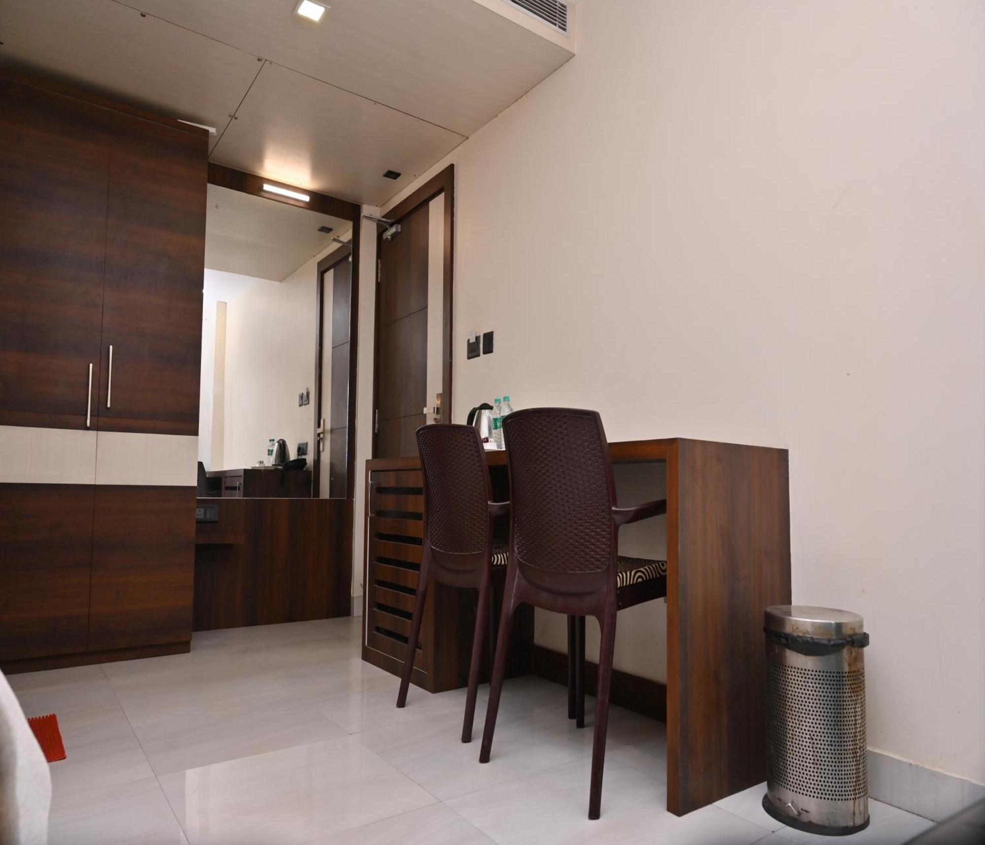 Hotel Silver Land New Digha With Rooftop Pool Exteriör bild