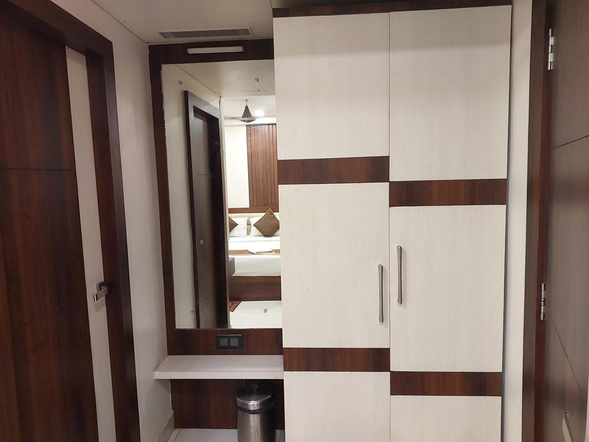 Hotel Silver Land New Digha With Rooftop Pool Exteriör bild