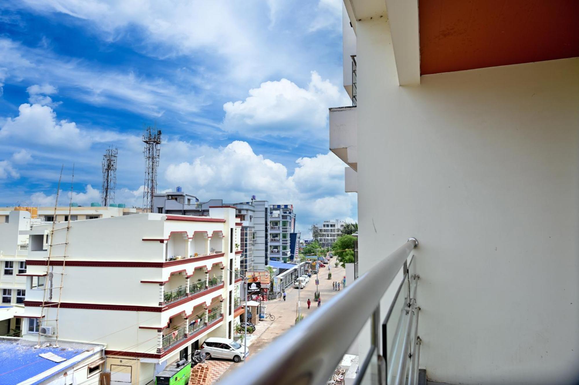 Hotel Silver Land New Digha With Rooftop Pool Exteriör bild