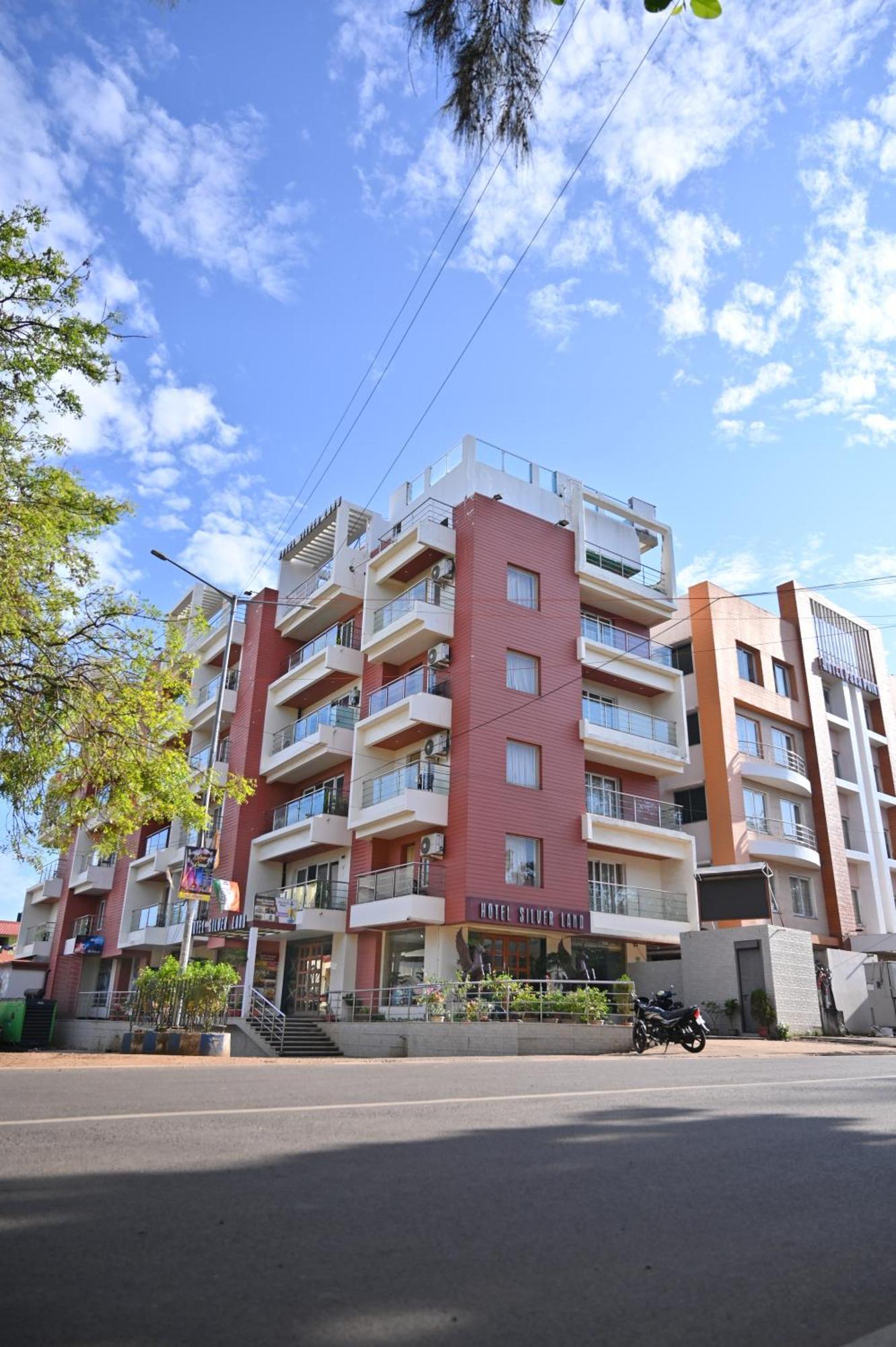 Hotel Silver Land New Digha With Rooftop Pool Exteriör bild