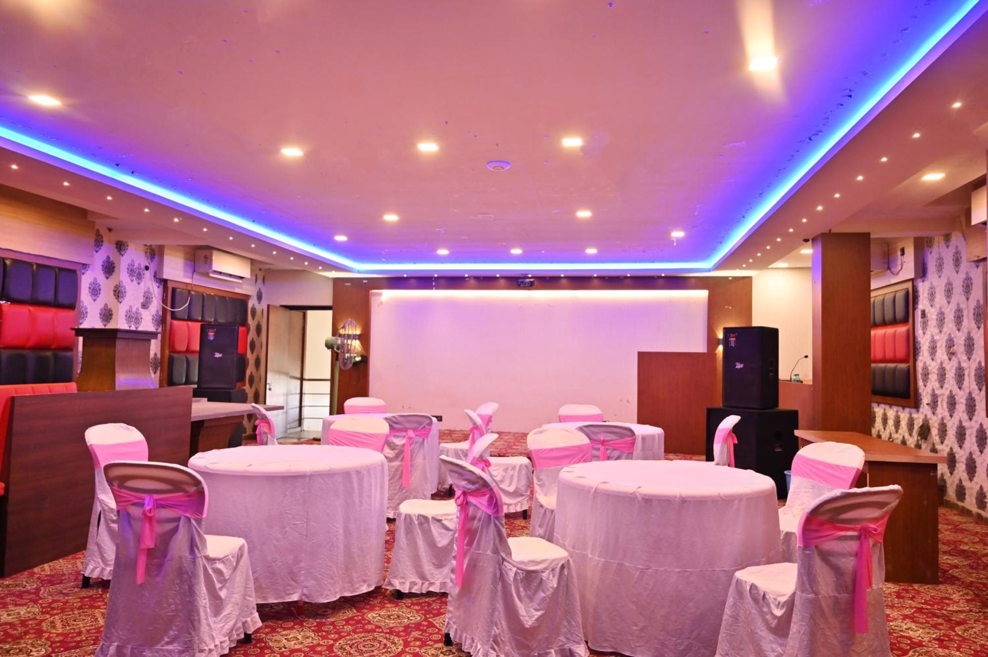 Hotel Silver Land New Digha With Rooftop Pool Exteriör bild